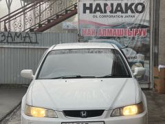 Фото Honda Accord  2001