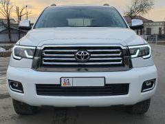 Сүрөт унаа Toyota Sequoia