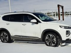 Photo of the vehicle Hyundai Santa Fe