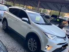 Сүрөт унаа Toyota RAV4