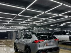 Сүрөт унаа Toyota RAV4