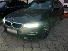 Photo of the vehicle BMW 5 Series