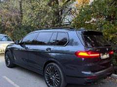 Фото авто BMW X7