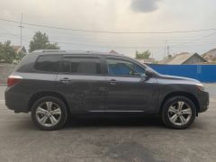 Photo of the vehicle Toyota Highlander