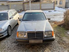 Photo of the vehicle Mercedes-Benz W124