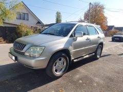 Photo of the vehicle Lexus RX