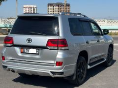 Фото авто Toyota Land Cruiser