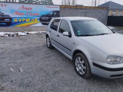 Фото авто Volkswagen Golf