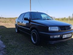 Фото авто Volkswagen Vento