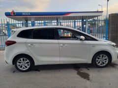 Сүрөт унаа Kia Carens