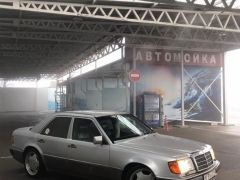 Photo of the vehicle Mercedes-Benz W124