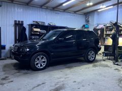 Photo of the vehicle BMW X5