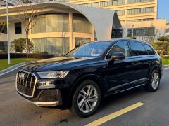 Сүрөт унаа Audi Q7