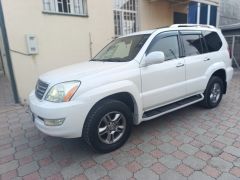 Photo of the vehicle Lexus GX