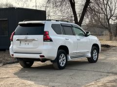 Сүрөт унаа Toyota Land Cruiser Prado