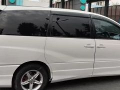 Фото авто Toyota Estima