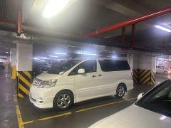 Фото авто Toyota Alphard