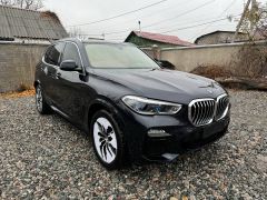 Photo of the vehicle BMW X5