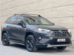 Photo of the vehicle Toyota RAV4