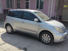 Сүрөт унаа Toyota Ist