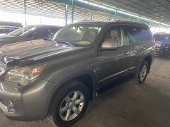 Photo of the vehicle Lexus GX