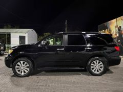 Сүрөт унаа Toyota Sequoia