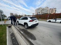 Сүрөт унаа Toyota RAV4