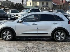 Сүрөт унаа Kia Niro