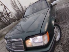 Photo of the vehicle Mercedes-Benz W124