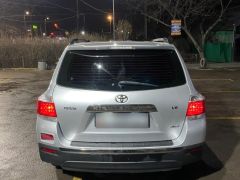 Photo of the vehicle Toyota Highlander