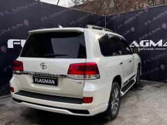 Сүрөт унаа Toyota Land Cruiser