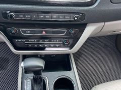 Сүрөт унаа Kia Carnival