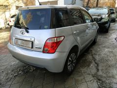 Сүрөт унаа Toyota Ist