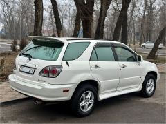 Photo of the vehicle Lexus RX