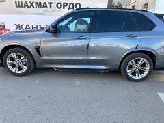 Photo of the vehicle BMW X5