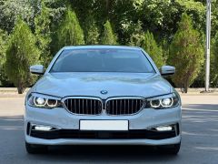 Photo of the vehicle BMW 5 Series