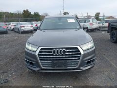 Сүрөт унаа Audi Q7