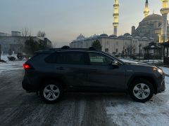 Сүрөт унаа Toyota RAV4