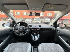 Сүрөт унаа Mazda 2