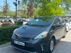 Фото авто Toyota Prius v (+)