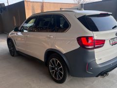 Photo of the vehicle BMW X5