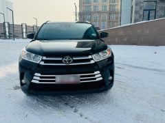 Photo of the vehicle Toyota Highlander