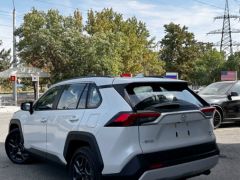 Сүрөт унаа Toyota RAV4