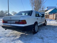 Photo of the vehicle Mercedes-Benz W124