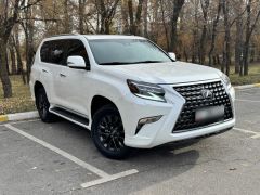 Photo of the vehicle Lexus GX