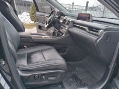 Photo of the vehicle Lexus RX