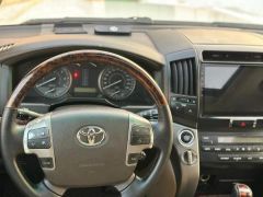 Сүрөт унаа Toyota Land Cruiser