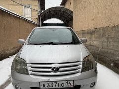 Фото авто Toyota Ist