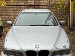 Photo of the vehicle BMW 5 Series