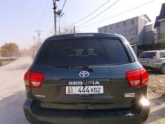 Фото авто Toyota Sequoia